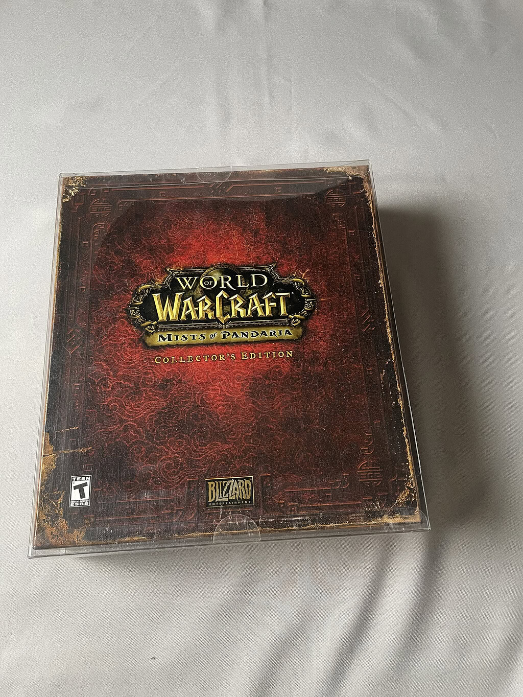 Коллекционное издание игры World of Warcraft Mists of Pandaria.